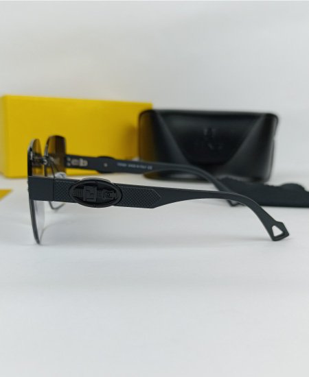 Fendi Women's Sunglasses Black FND013