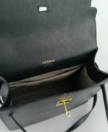 Hermes Kelly Handbags Mate Black in Original Leather