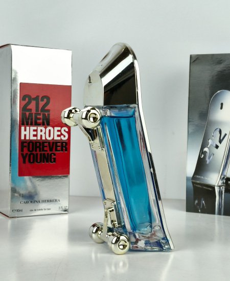 212 Men Heroes Perfume