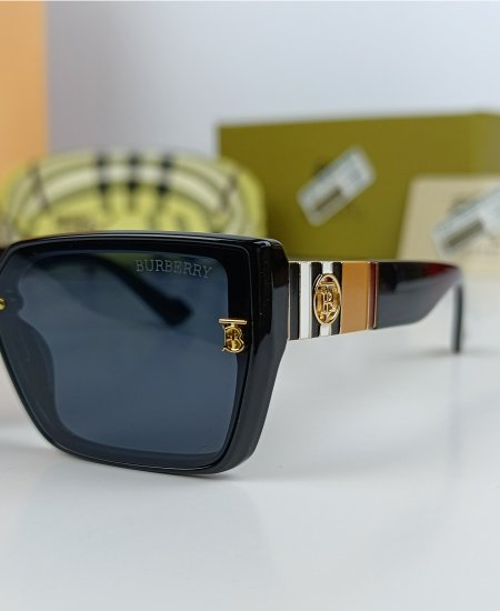 Brbrry Sunglasses Black Bur31