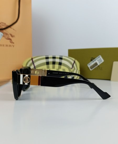 Brbrry Sunglasses Black Bur31