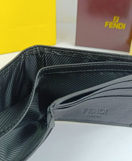 Fendi Men's Leather Wallet 934