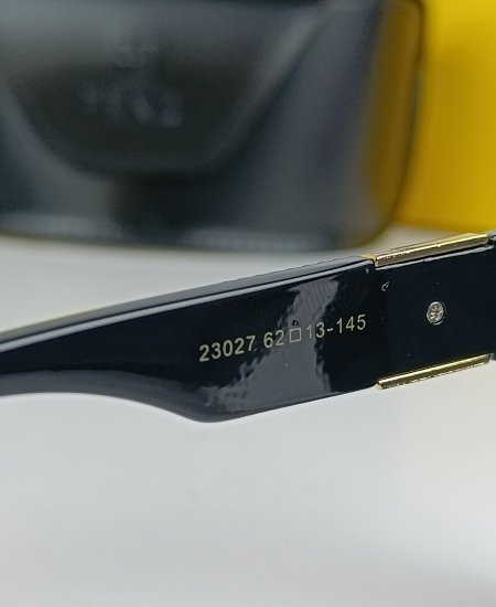 Fendi Sunglasses Black FND21