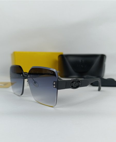 Fendi Women's Sunglasses Black FND013