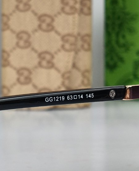 Gucci Sunglasses Golden Black