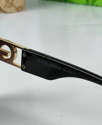 Gucci Sunglasses Oversize GG07