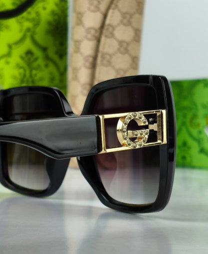 Gucci Sunglasses Oversize GG07