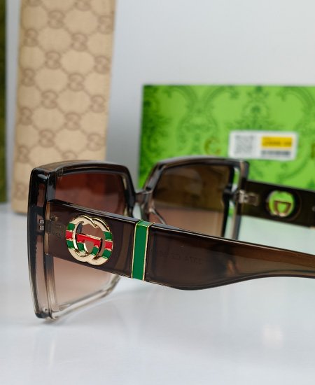 Gucci Sunglasses Oversize GG74