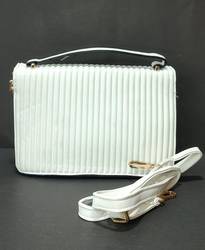 1.1 Jungle tree Handbags Ladies White