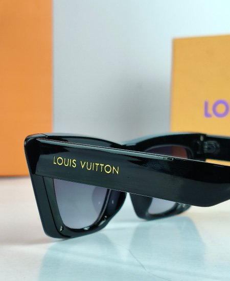 LV Black Moon Cat Eye Sunglasses
