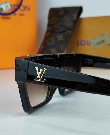 1.1 Louis V Evidence Sunglasses Glossy Brown