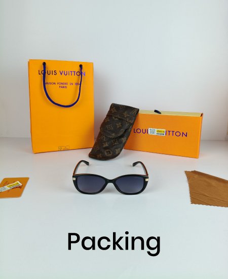 LV Ladies Black Sunglasses