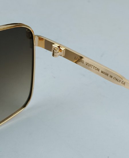 LV Sunglasses Golden Square LV67