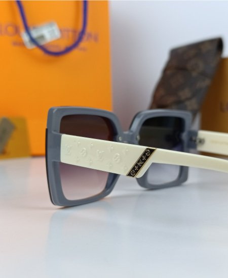 LV Sunglasses Oversize Gray White LV034