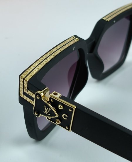 LV Millionaire Sunglasses Mate Black