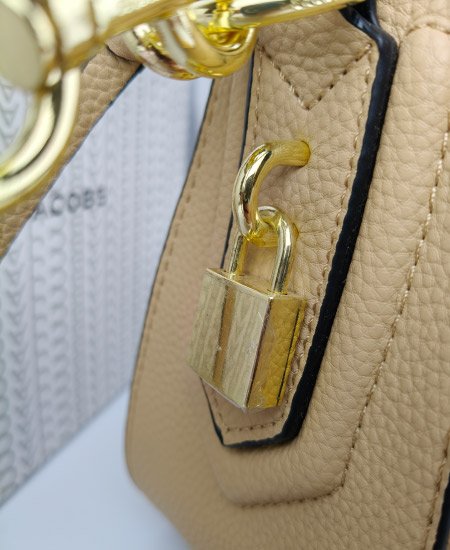 Marc Jacobs Skin Handbags