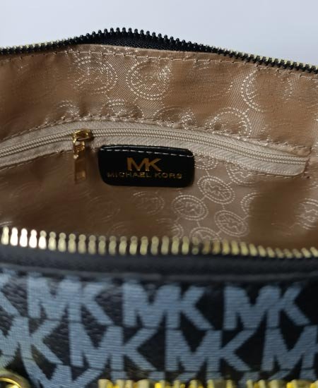 Mchl Krs handbags Black and Gray Handbag