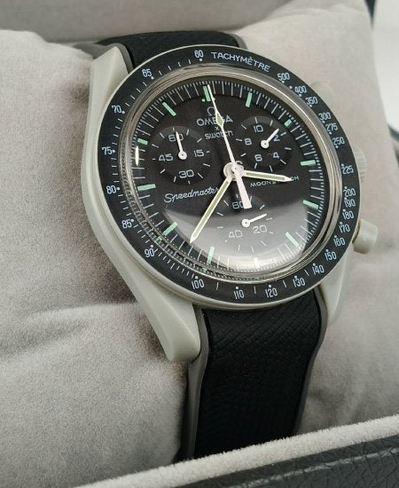 Omega Speed master Ultra Light MISSION TO THE MOON Rubber Stap Watch