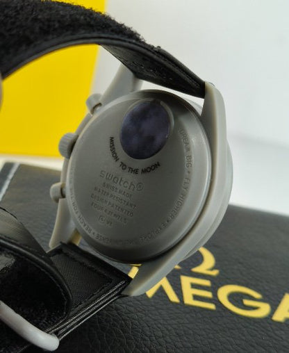 Omega Speed master Ultra Light MISSION TO THE MOON Velcro strap Watch