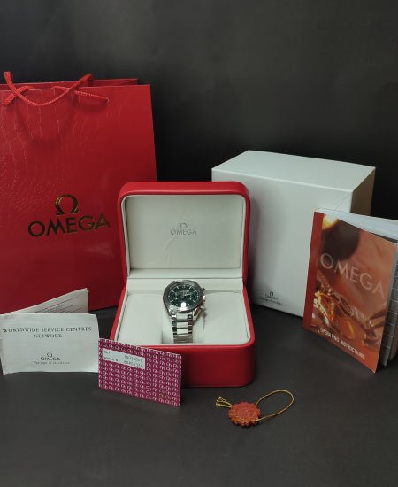 Omega watch Speedmaster Men's Watch 57 332.10.41.51.10.001