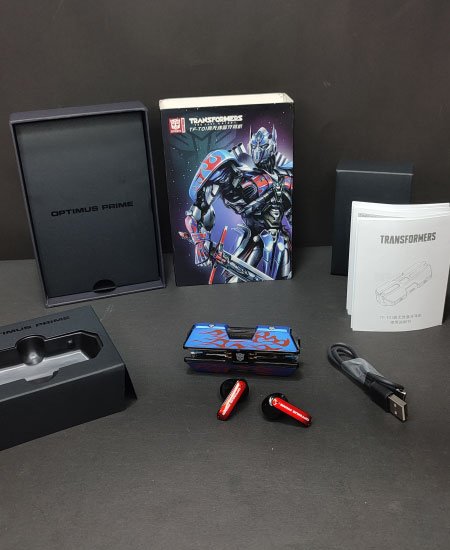 Optimus Prime Earbuds Original Transformers