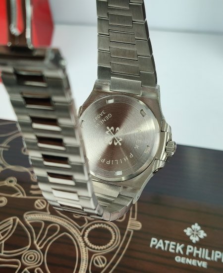 PATEK PHILIPPE Nautilus 5711 Green Watch