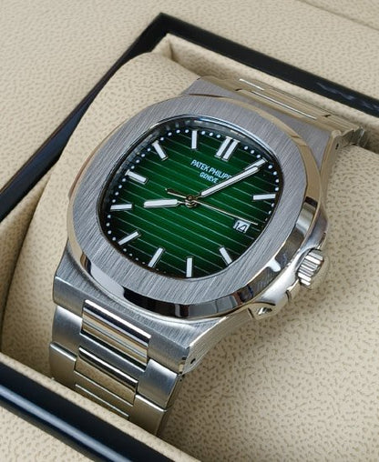 PATEK PHILIPPE Nautilus 5711 Green Auto Watch