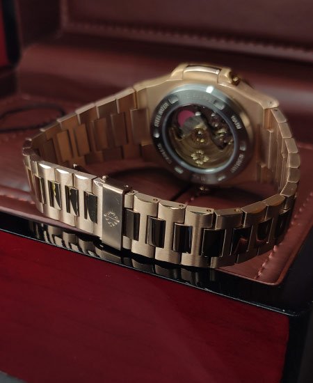 PATK PHLIPE Nautilus 3700J Rose Gold Black Dail