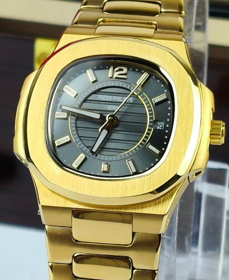 PATEK PHILIPPE Women's Watch NAUTILUS 7011/1