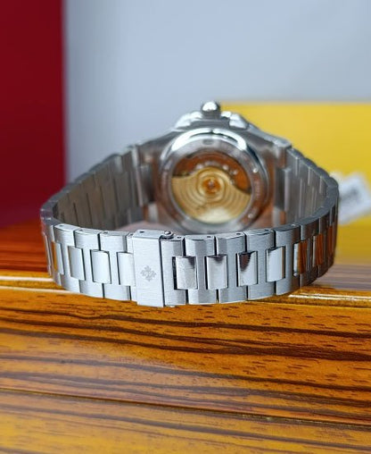 PATEK PHILIPPE watch Nautilus 5811-1G Men's Watch