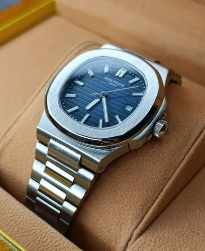 PATEK PHILIPPE watch Nautilus 5811-1G Men's Watch