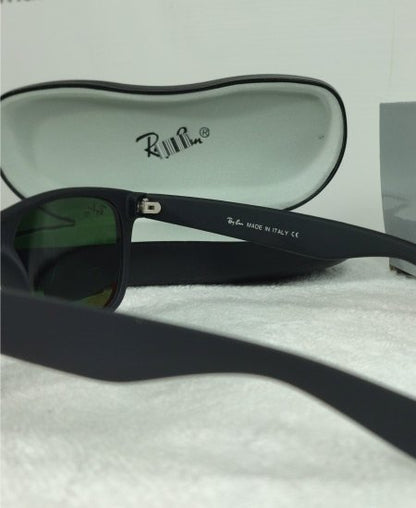 RayBN16-Wayfarer Mate Black Green